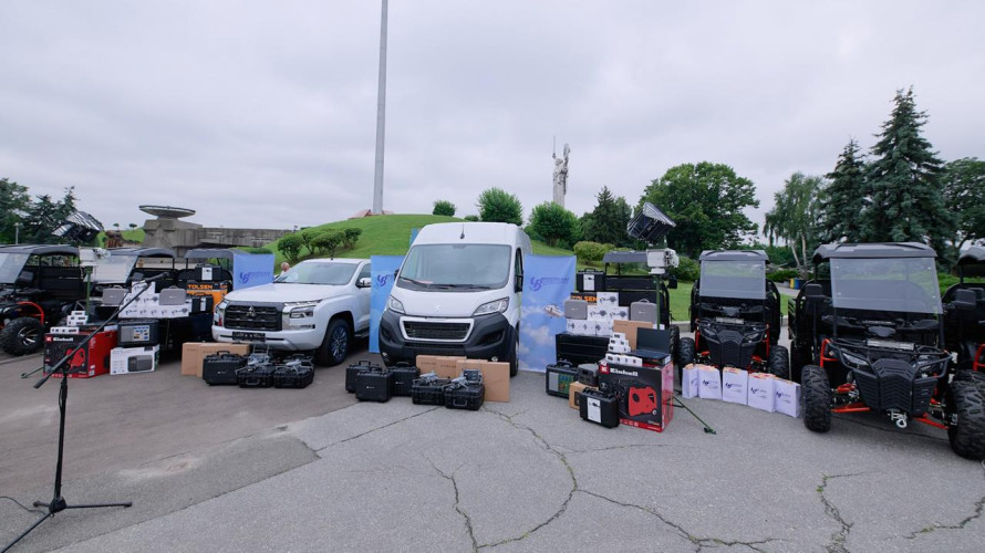 We are holding the front! Ukrainian Helicopters donated 12.4 million hryvnia worth of aid to the military — OBOZ.UA