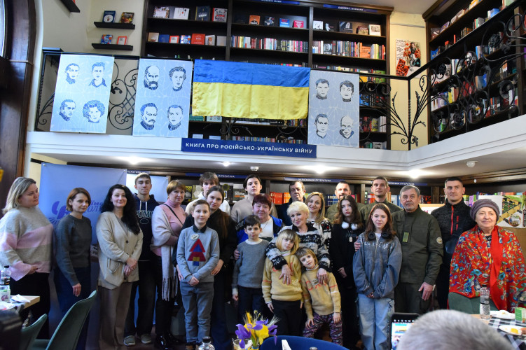 Charitable assistance from "Ukrainian helicopters" is becoming more: the airline takes 18 more orphans under the care