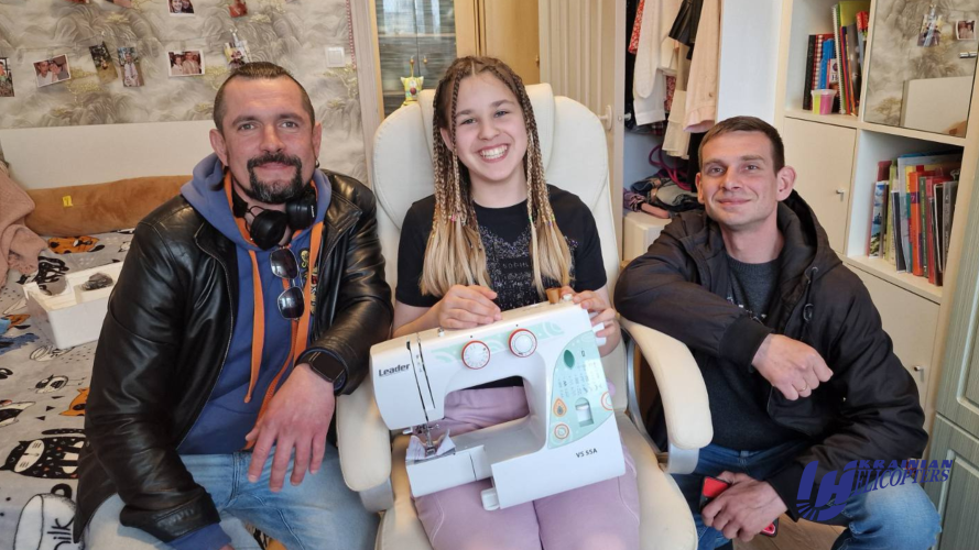 Operation Dream Come True: Ukrainian Helicopters presented Sofia with a sewing machine