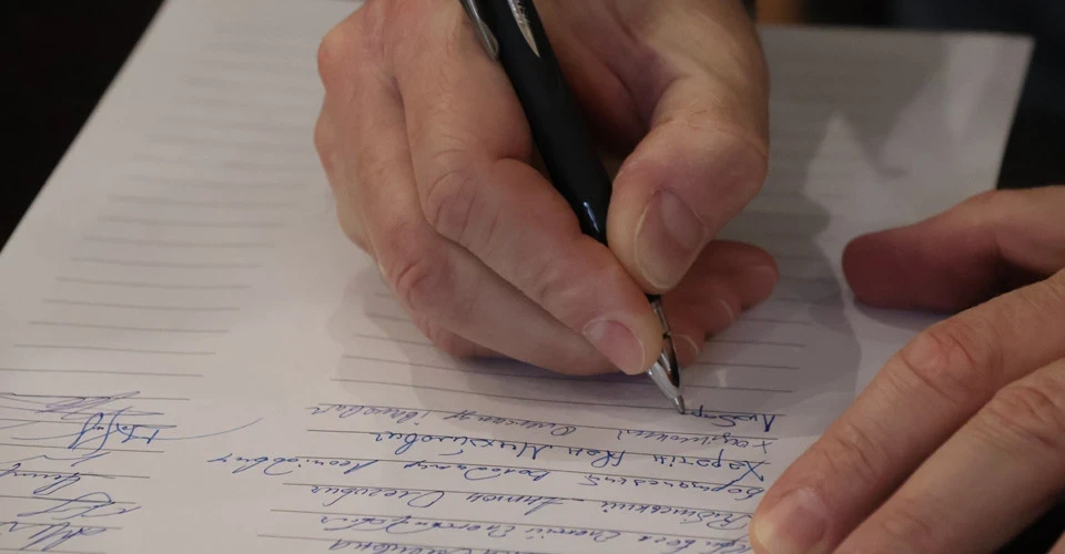 Військові, ветерани та опікуни дітей-сиріт полеглих захисників просять Зеленського захистити «Українські вертольоти» — Еспресо