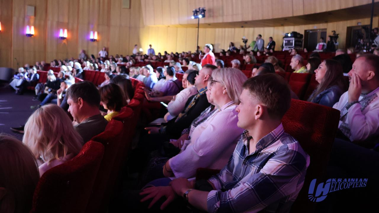 «Діти знову мріють»: подяка «Українським вертольотам» від опікунки дитини-сироти