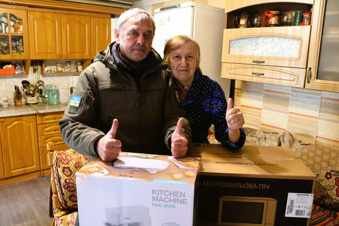 «Українські вертольоти» завітали до родини Захисника у Білій Церкві з подарунками