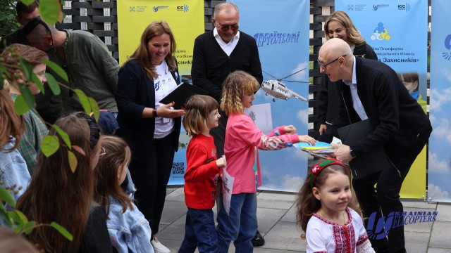 Діти загиблих Героїв — Захисникам: листи, малюнки та щира подяка