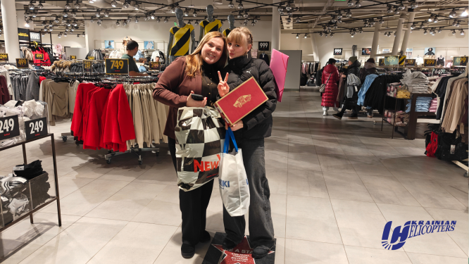 Весняний настрій у шафі: Вероніка з Києва обрала новий одяг з авіакомпанією «Українські вертольоти»