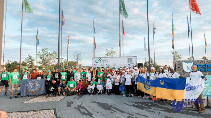 "Ukrainian helicopters" supported the first in Ukraine veteran march of Carpathian Yamp-Publishing House "Left Bank"