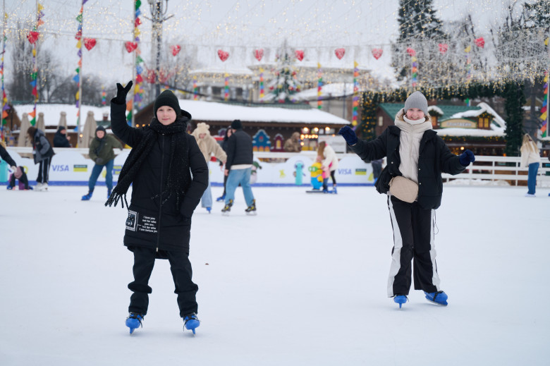 День радості від «Українських вертольотів»: Діти наших Захисників побували в «Зимовій країні»