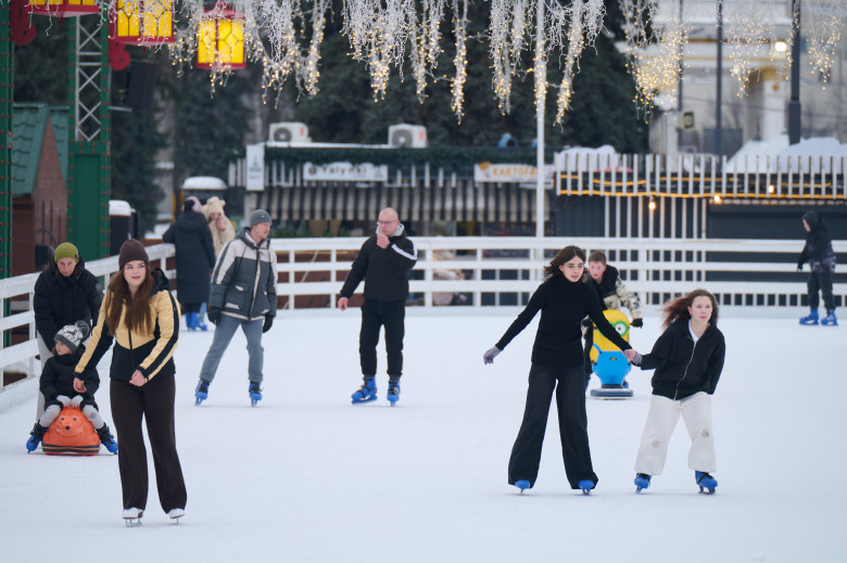 День радості від «Українських вертольотів»: Діти наших Захисників побували в «Зимовій країні»