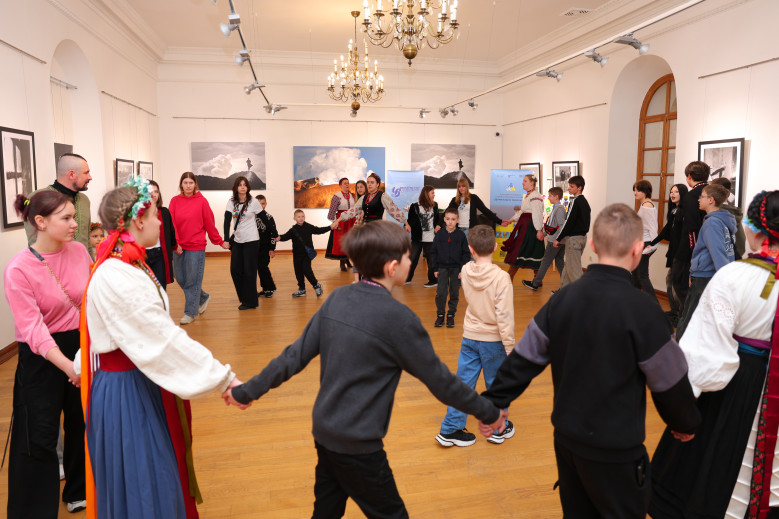 Easter for the orphans of the fallen Defenders: traditions and a meeting with the President and the First Lady