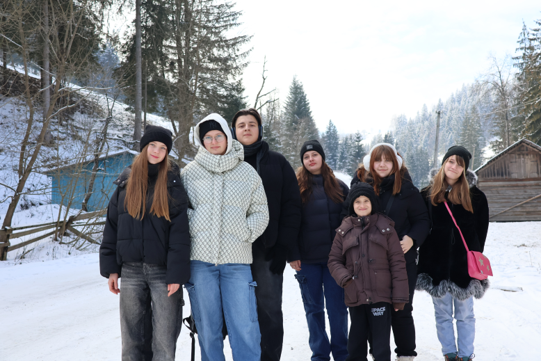 A gift from "Ukrainian Helicopters": children of fallen soldiers rested in the Carpathians