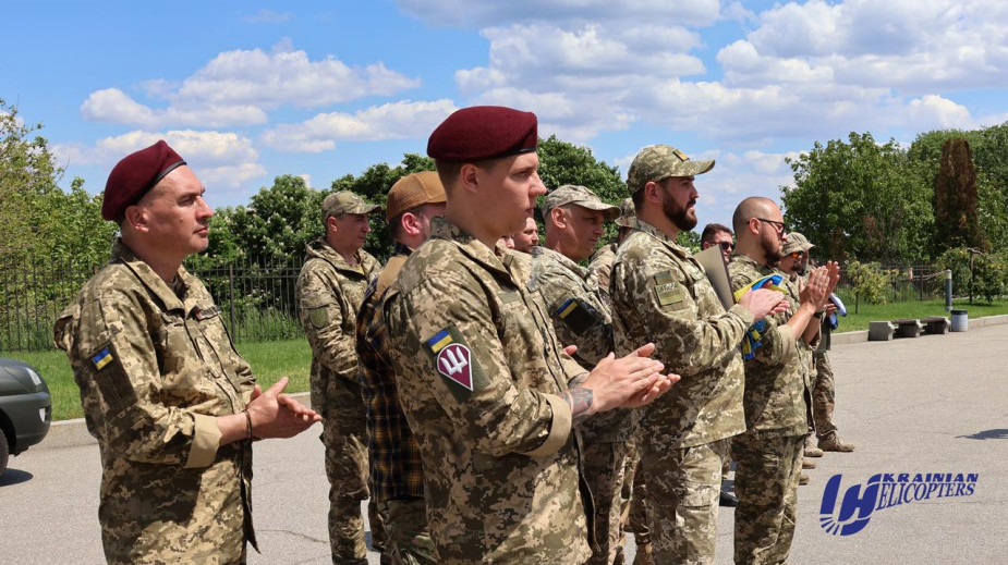 Ukrainian helicopter airline has transferred military assistance to the defenders for 12 million UAH
