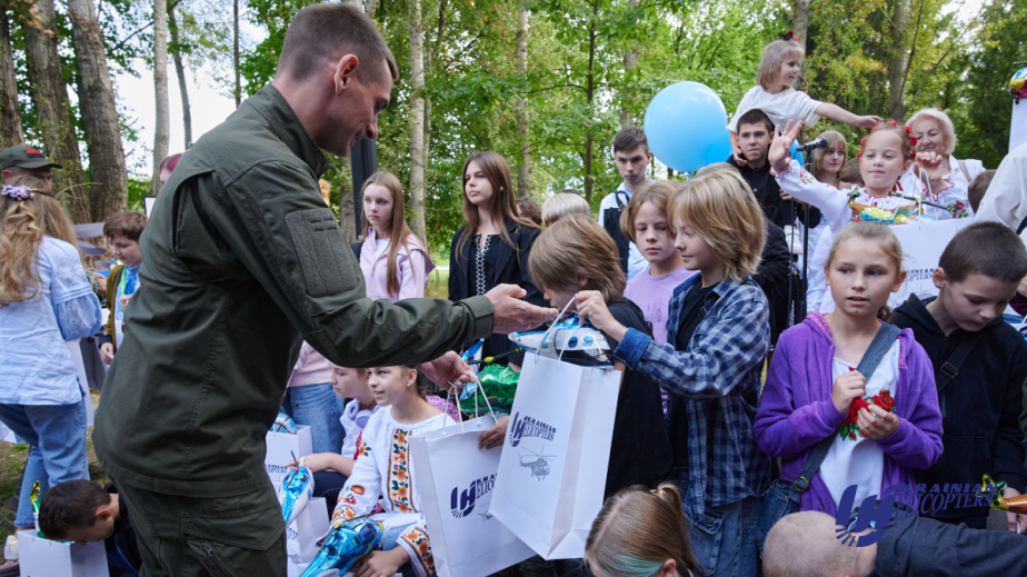 "Ukrainian helicopters" gave children fallen defenders and defenders a trip to the world of national traditions