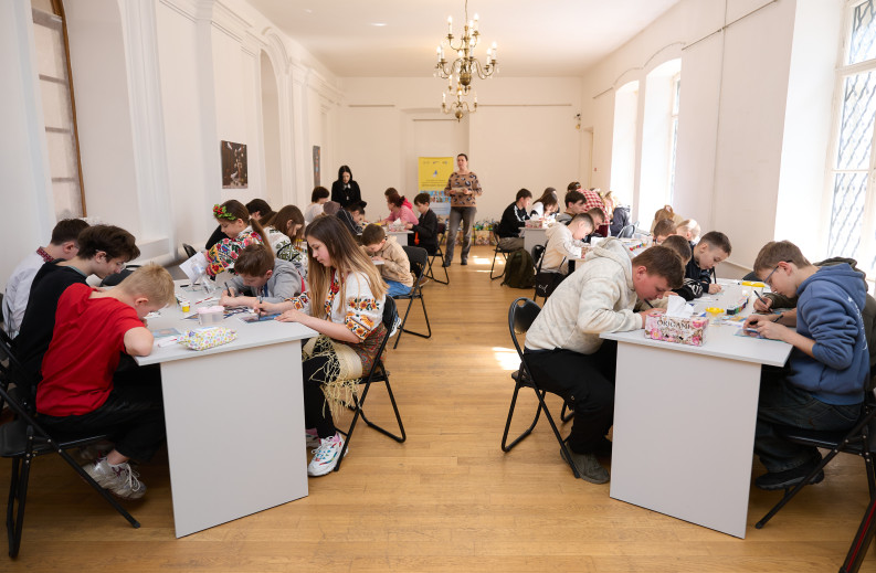 Easter for the orphans of the fallen Defenders: traditions and a meeting with the President and the First Lady
