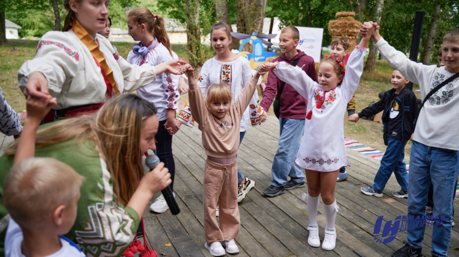 "Ukrainian helicopters" gave children fallen defenders and defenders a trip to the world of national traditions