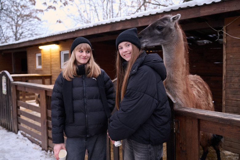 День радості від «Українських вертольотів»: Діти наших Захисників побували в «Зимовій країні»