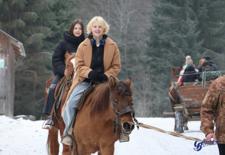 Charitable aid to "Children of Heroes"