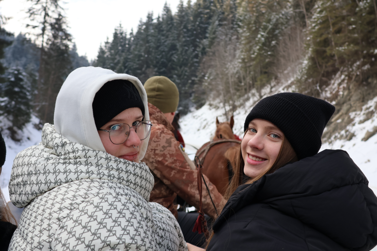A gift from "Ukrainian Helicopters": children of fallen soldiers rested in the Carpathians