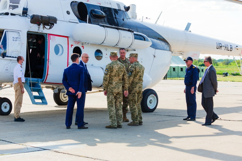 Presentation of Mi-8MTV-1 capabilities in Mykolaiv