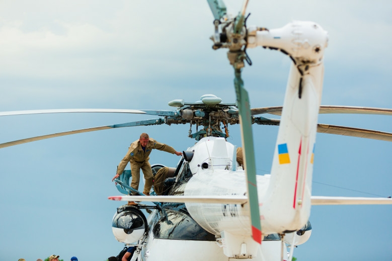 Presentation of Mi-8MTV-1 capabilities in Mykolaiv